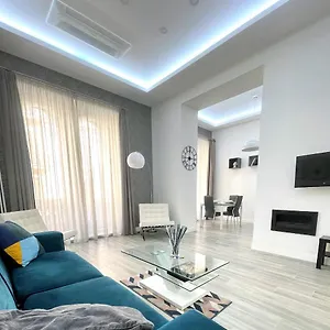 Duomo Platinum Apartment