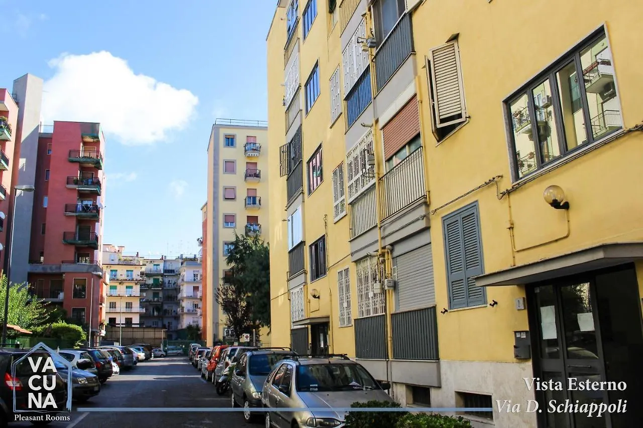 Vacuna Pleasant Rooms Naples 0*,  Italie